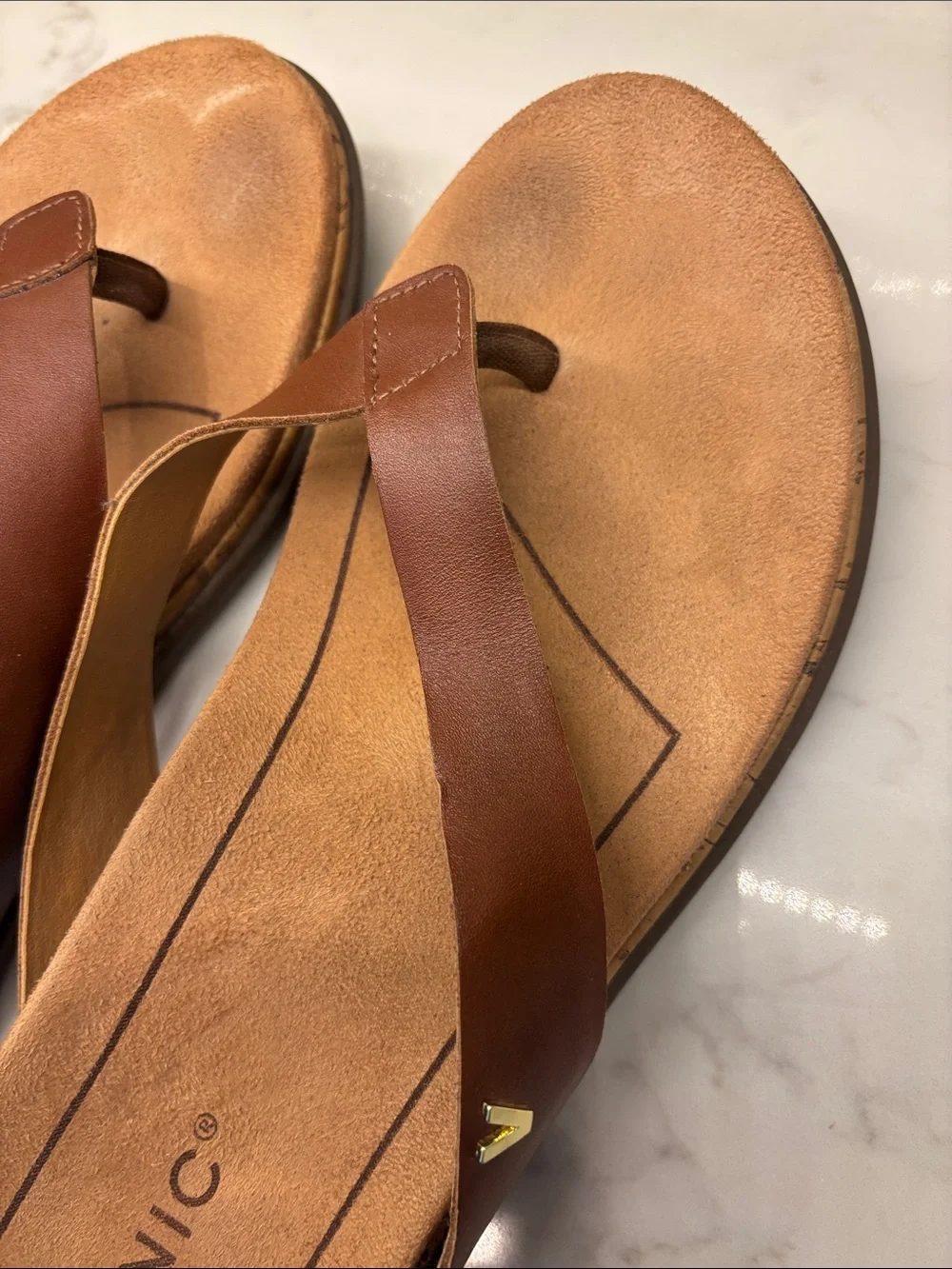 Vionic Women's Daniela Toe-post Sandal